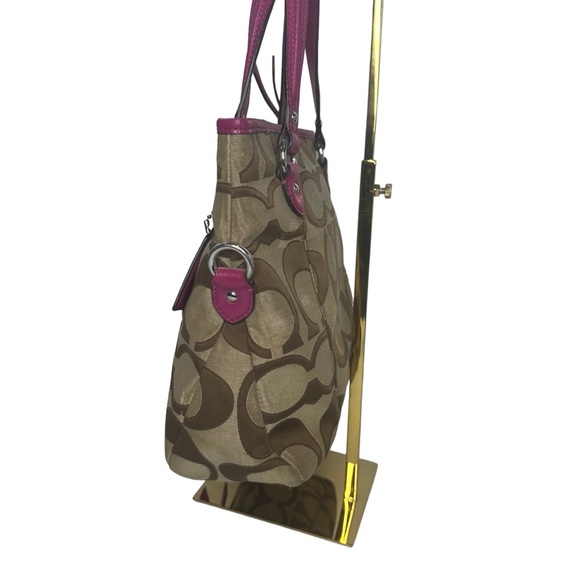 Coach Khaki & Bright Magenta Daisy Outline Signature Mia Tote Bag & Wallet - Picture 3 of 16